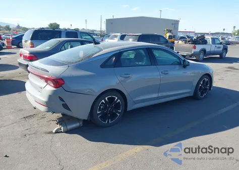 2022 Kia K5 Gt-Line z USA, uszkodzony, nr VIN 5XXG64J25NG123769